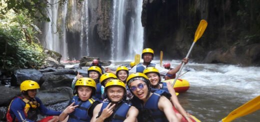 Mount Bromo and Songa Rafting Tour 2 Days 1 Night