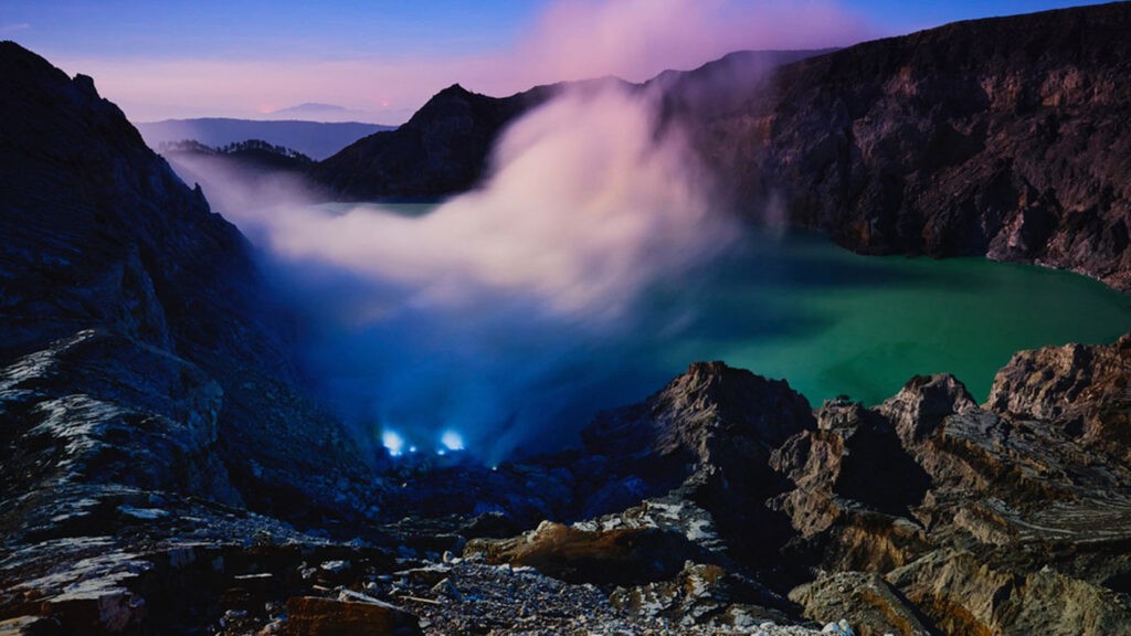 Mt Bromo Camping, Blue Flame Ijen Tour